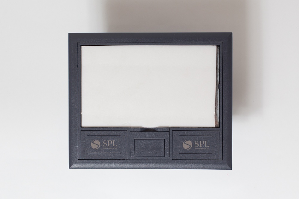 Люк на 4 поста (45х45), металл пластик, с пластиковой коробкой, IP40 (300005)_2