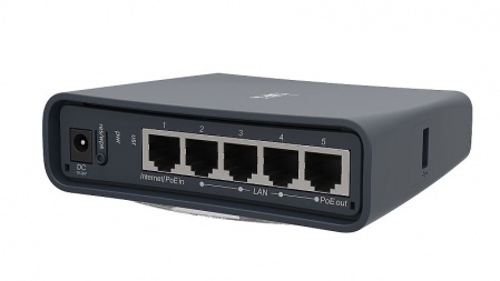 Беспроводной маршрутизатор MikroTik hAP ac lite tower-2